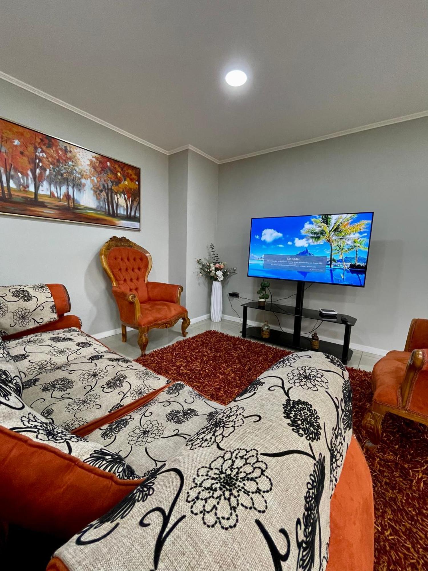 Alojamiento Rboy Las Mariposas Chillán Екстериор снимка